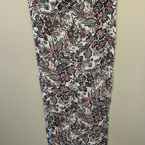 Vera Bradley Colorful Floral Rayon Soft Lightweight Scarf-Approx 72” by 26” NWT - Picture 8 of 10